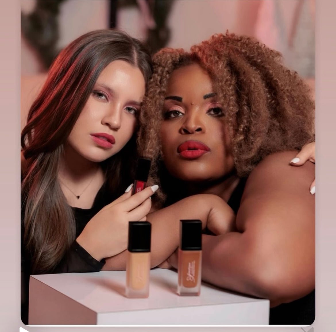 Fond de Teint Vegan Hydratant – Fini Lumineux & Naturel | FencyGrace - Fencygrace